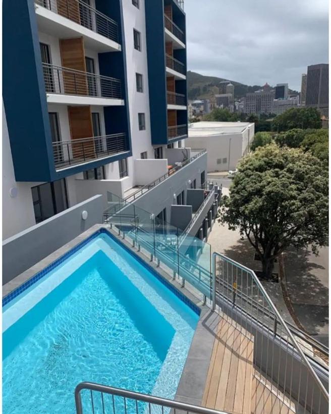 Appartamento Modern Retreat In District Six Città del Capo Esterno foto